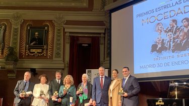 El grupo Mocedades recibe el premio Estrellas del Siglo del Instituto Latino de la Música.