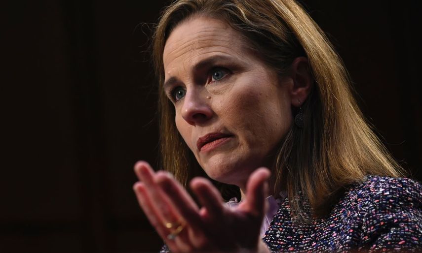 La jueza Amy Coney Barrett, de 48 años, enfrentó casi 20 horas de preguntas de los senadores durante el proceso de confirmación para ocupar la vacante en el Tribunal Supremo.
