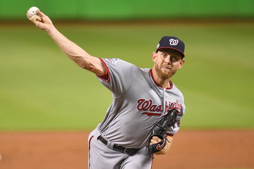 Con sus 11 abanicados ante los peces, Strasburg igualó su mejor cifra de la temporada.