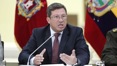 El ministro del Interior, César Navas, presentó su dimisión al presidente del país, a raíz del deterioro de la seguridad en la frontera con Colombia.&nbsp;