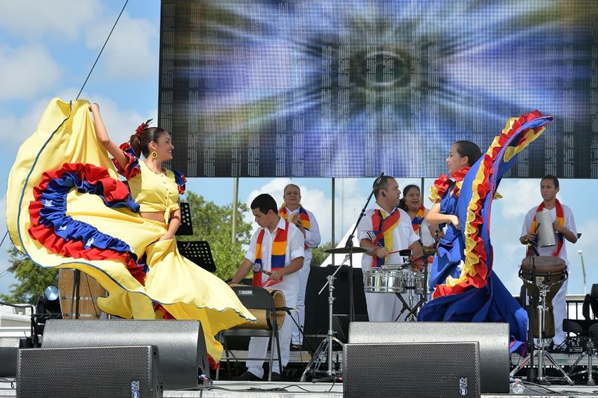Bailarinas del grupo folclórico Venezuela, Danza y Tambor. (A. MATA)