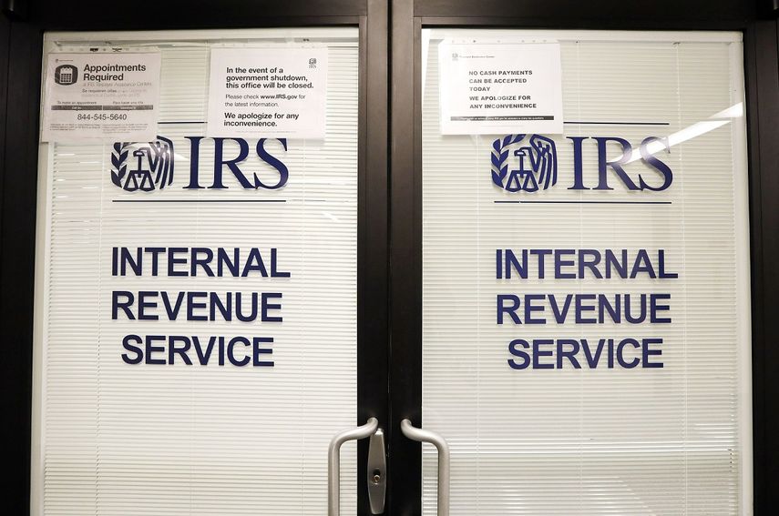 IRS urge a contribuyentes a prepararse para desastres naturales