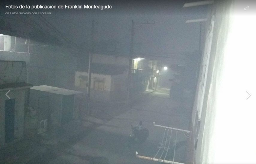 Fotograf&iacute;a de una calle de la ciudad de Santa Clara cubierta de humo, publicada en la madrugada del 5 de diciembre de 2019 por Franklin Monteagudo en su p&aacute;gina de Facebook