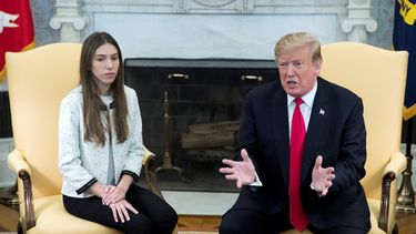 El presidente de EEUU, Donald Trump, se reúne este miércoles con&nbsp;Fabiana&nbsp;Rosales, esposa del presidente encargado, Juan Guaidó, en el Despacho Oval de la Casa Blanca.&nbsp;