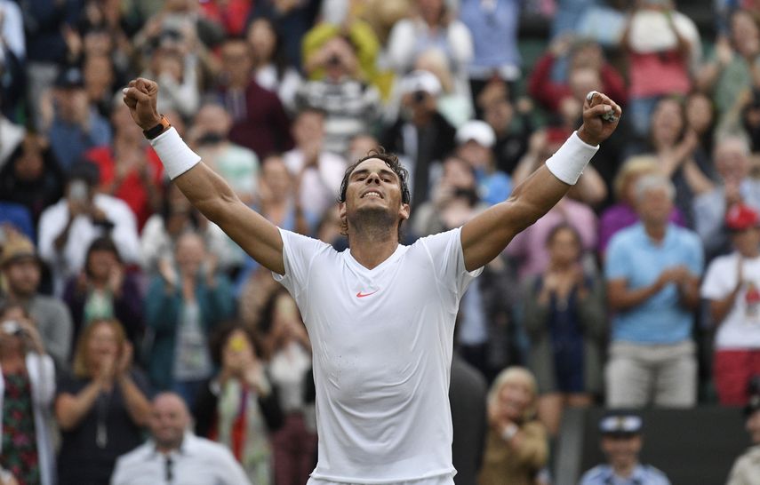 Nadal está ya en su sexta semifinal de Wimbledon, primera desde 2011 cuando cedió en la final contra Novak Djokovic, y en la 28 del Grand Slam, igualando con Ivan Lendl en la quinta plaza de la lista.