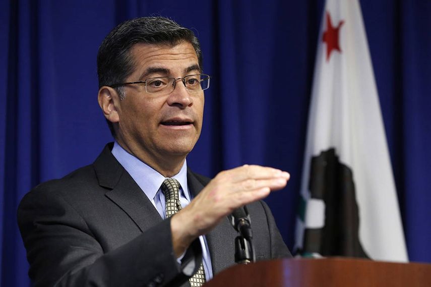 California cuenta con la mayor cantidad de familias inmigrantes de EEUU, y somos la sexta economía del mundo. Sin ellos no seríamos número uno en tecnología y en manufacturas, afirmó Becerra en rueda de prensa.