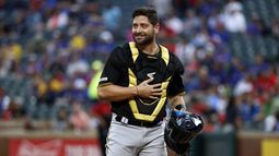 El veterano receptor jug&oacute; 48 partidos la temporada anterior con los Piratas y los Bravos. Acumula promedio de bateo de .269 en 12 campa&ntilde;as