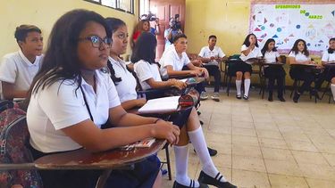  El régimen sandinista ordenó el lunes el regreso a clases de más de 1,8 millón de estudiantes de todos los niveles y la reanudación de labores de unos 130.000 empleados públicos pese a las críticas de los organismos sanitarios internacionales ante la amenaza del nuevo coronavirus