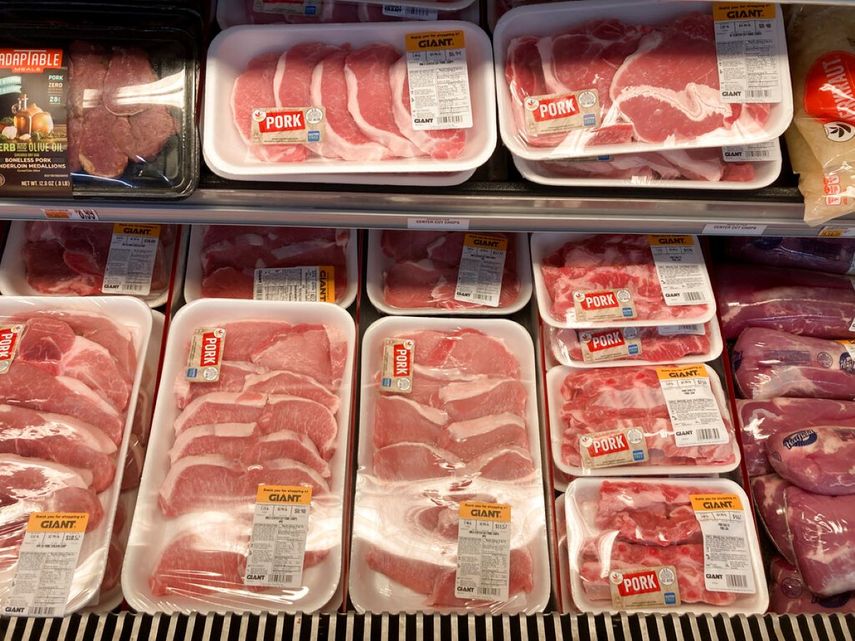 Cortes de carne a la venta en un supermercado en EEUU.