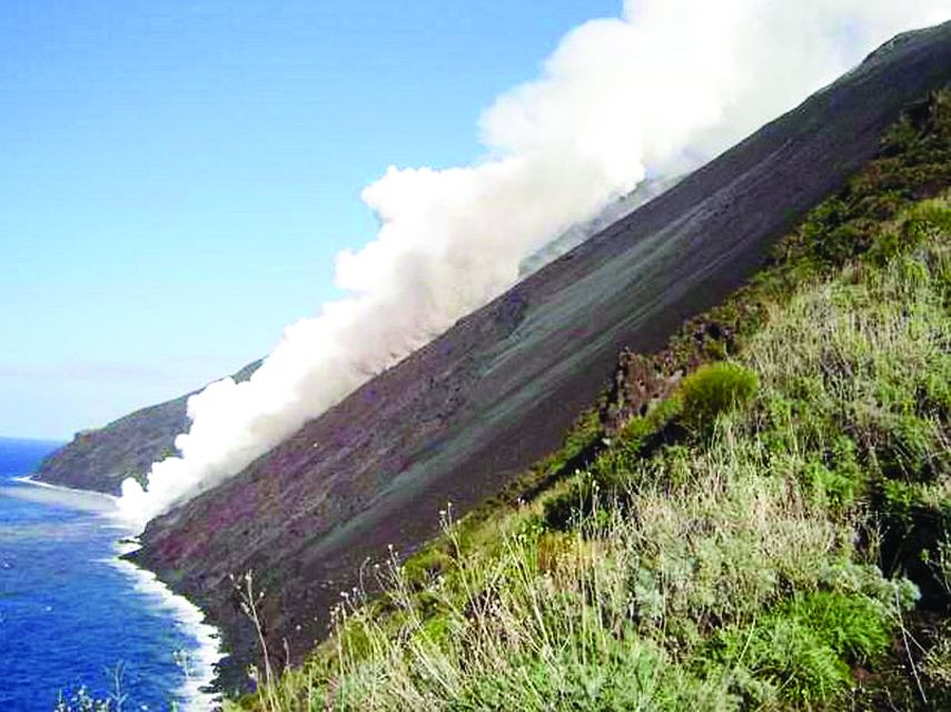 Las erupciones volcánicas frecuentes enfriaron la superficie de los océanos. (ARCHIVO)