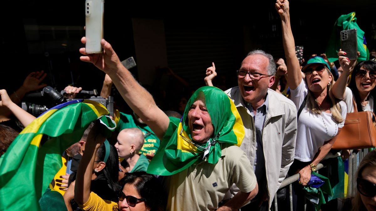 Brasileños Respaldan A Bolsonaro En Su Campaña Presidencial 7109