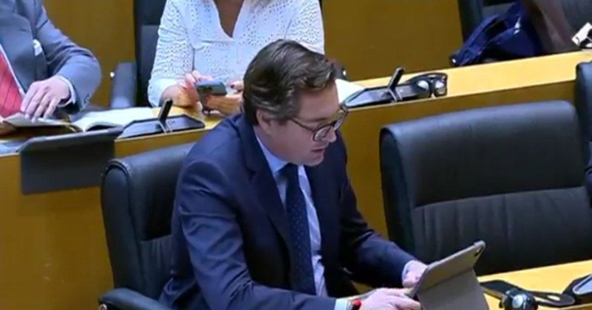 Denuncian corrupción en Cuba en Congreso español; cubanos piden a la UE que cese financiamiento al régimen