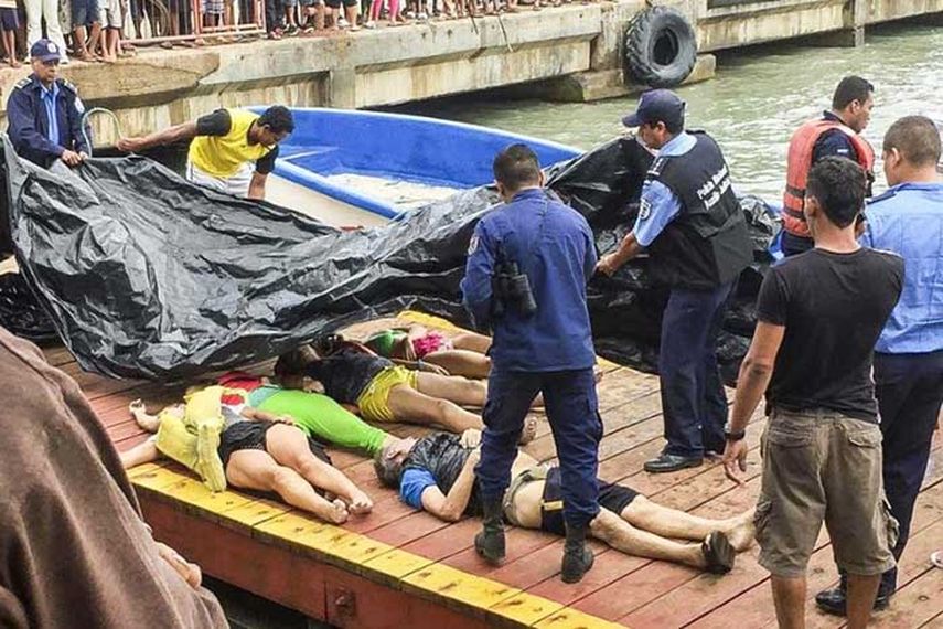 Parte de los cuerpos rescatados de las víctimas del naufragio en Little Corn Island. (CORTESÍA/LA PRENSA)