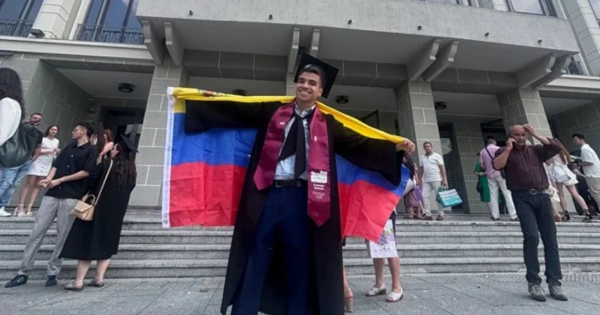 Venezolano logra hazaña académica en Rumanía: el promedio más alto en la universidad