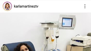 La presentadora Karla Martínez dona plasma convaleciente tras superar el COVID-19. 