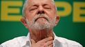 El candidato presidencial brasileño por el Partido de los Trabajadores (PT) de izquierda y expresidente (2003-2010), Luiz Inácio Lula da Silva, hace gestos durante una conferencia de prensa en Río de Janeiro, Brasil, el 30 de septiembre de 2022. Brasil entró en la recta final de la campaña presidencial. 