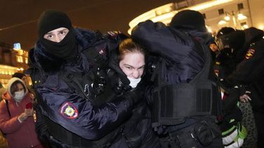 En Rusia, los opositores a la guerra se organizan