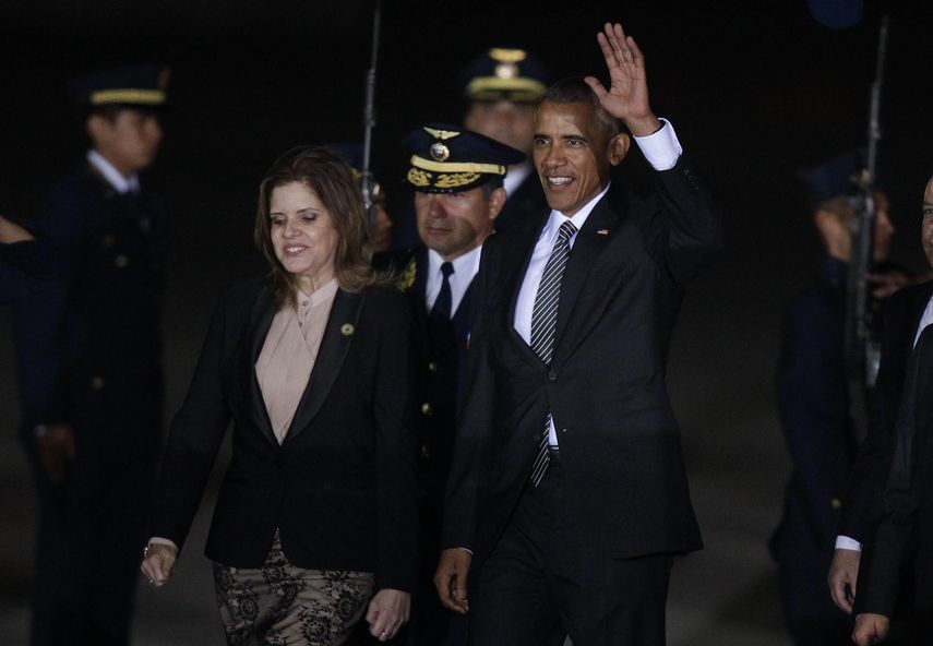 El presidente de Estados Unidos Barack&nbsp;Obama, fue recibido por la segunda vicepresidenta de Perú, Mercedes Aráoz