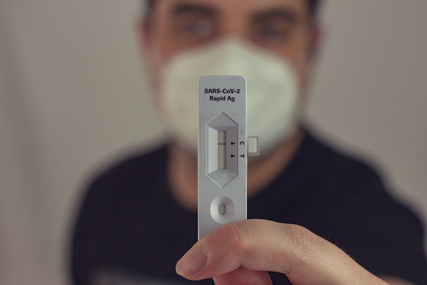 Grecia endurece restricciones para los no vacunados contra COVID-19