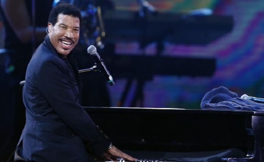 El cantante Lionel Richie llevó lo mejor de su repertorio al festival  Viña del Mar. (CORTESÍA). 