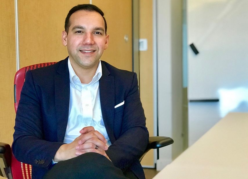 Miguel Burgos contador público certificado, especialista de la firma Turbotax.