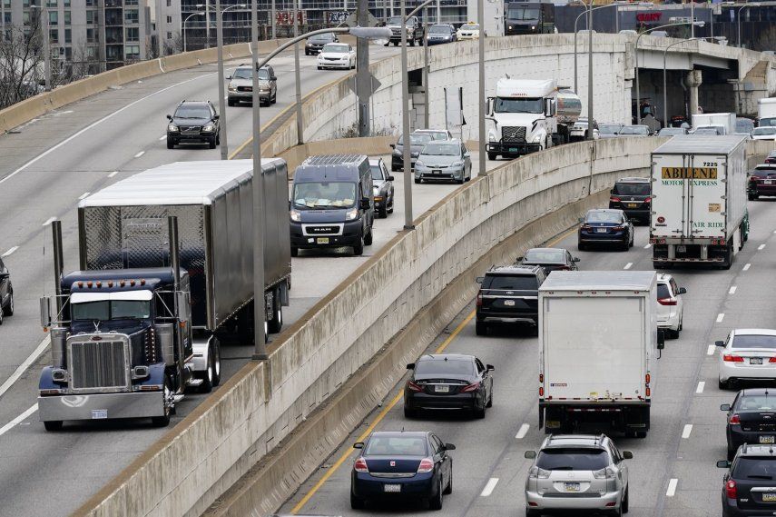 Vehículos en la ruta Interestatal 76 en Filadelfia, 31 de marzo de 2021.&nbsp;