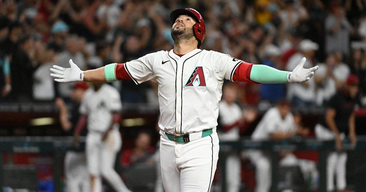Venezolano Eugenio Suárez hace historia en la MLB: conecta 4 jonrones en un juego y su bate irá al Salón de la Fama