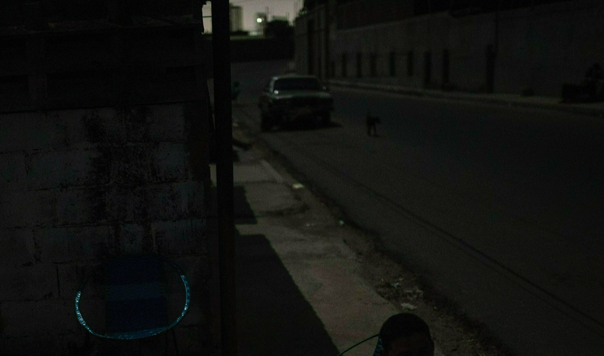 Una calle sin servicio eléctrico. Foto referencial.&nbsp;