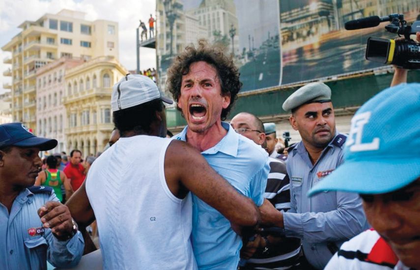 Represi&oacute;n en una marcha LGBTQ,&nbsp; en La Habana.