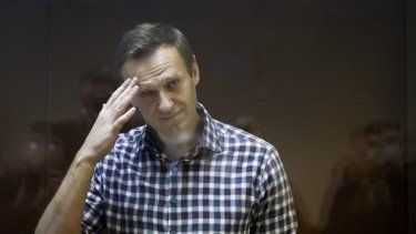 Alexéi Navalni llegó a presentar en Rusia demanda contra centro penitenciario. 