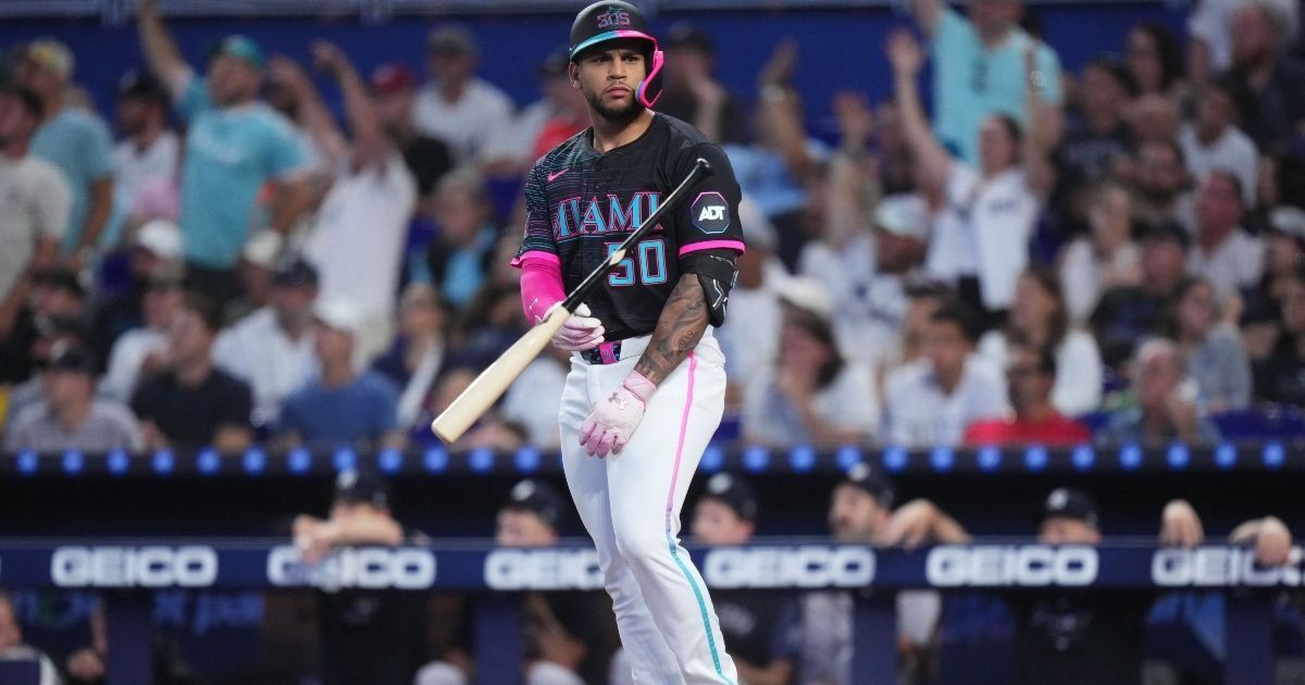 Marlins barren a los Yanquis por primera vez en su historia y se montan en .500