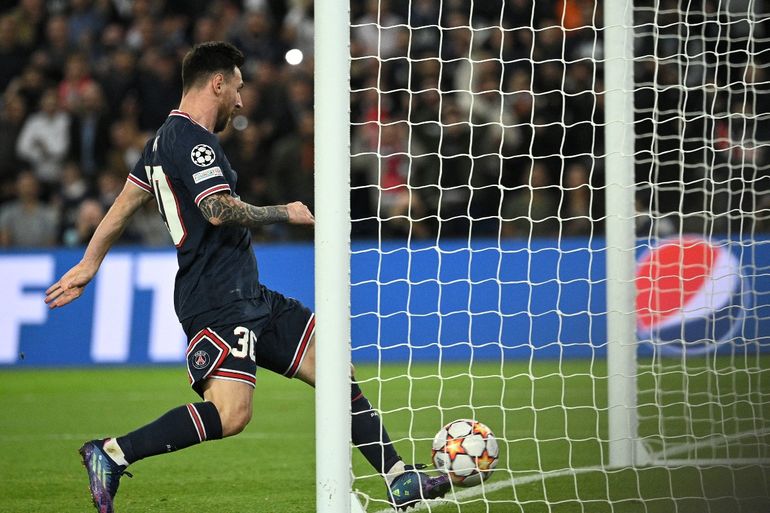 Lionel Messi marcó su primer doblete con la camisa del PSG
