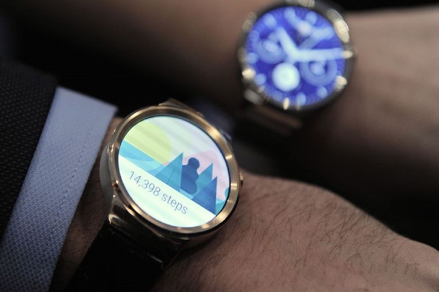 Huawei, el tercer fabricante mundial de teléfonos, presentó un nuevo reloj inteligente con un estilo más deportivo que el primero lanzado hace dos años.
