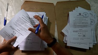 Papeletas usadas para el referendo del Código de las Familias impulsado por la dictadura de Cuba.