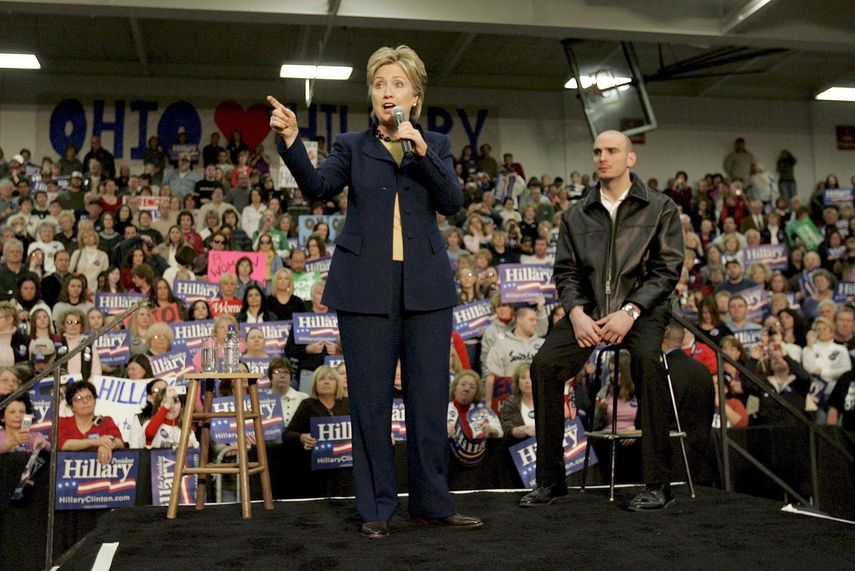 Clinton podría estar sopesando aspirar a la presidencia por tercera vez.