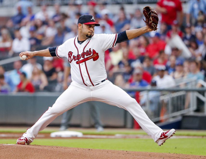 Sánchez (3-6), que trabajó seis episodios, logró el centenar de victorias en las Grandes Ligas en el partido que los Nacionales de Washington ganaron por paliza de 15-5 a los Diamondbacks de Arizona.