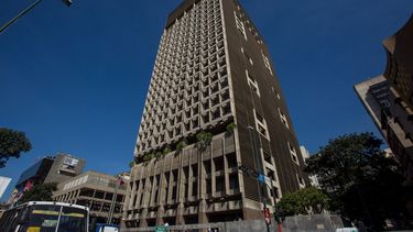 Imagen de diciembre de 2016 que muestra la fachada del Banco Central de Venezuela. 