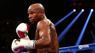 A pesar de que anunció su retiro, Mayweather se mantiene constantemente en la mirada pública.