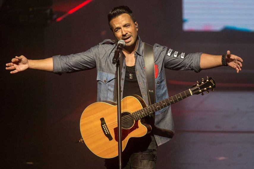 Es la química perfecta para llevar un mensaje positivo, de alegría y goce a nuestro público latino, enfatizó Fonsi sobre la colaboración con los otros dos artistas.