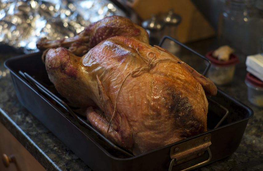 Los paquetes de atención se llenaron con todos los elementos necesarios&nbsp;para hacer una comida tradicional de Acción de Gracias.