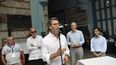 Feijóo agradeció la deferencia del mandatario cubano, con quien ya se reunió en diciembre de 2013, y con el que ahora trató sobre la evolución de Cuba durante estos años y la nueva relación de la isla con EEUU (EFE)