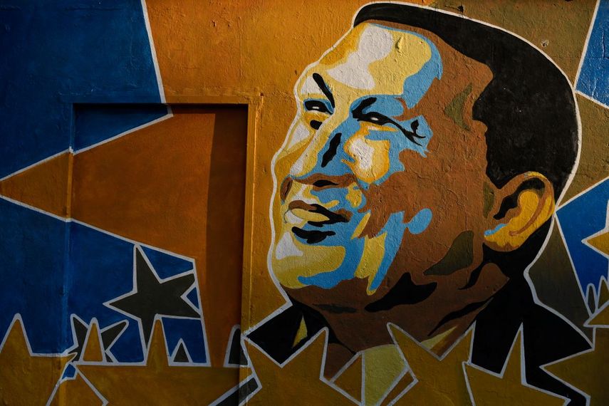 Mural del desaparecido dictador Hugo Chávez.