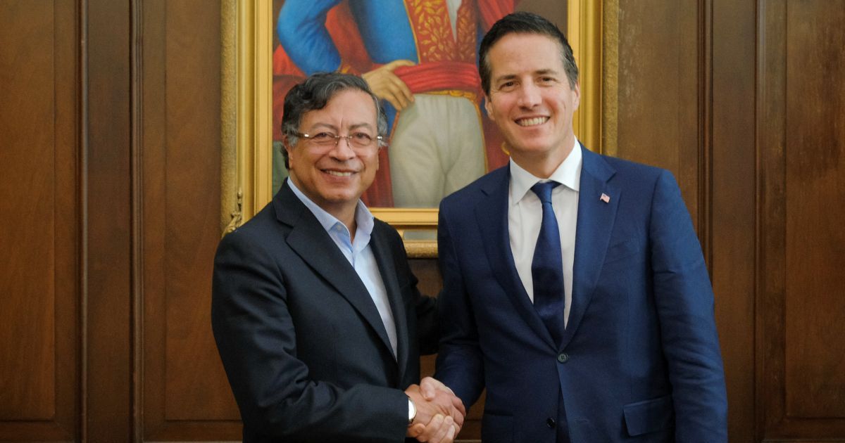 Senador de EEUU insta al gobierno de Gustavo Petro a “erradicar por completo” la cocaína
