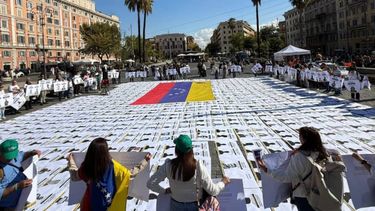 Fotos de los presos políticos en Venezuela exhibidas en Roma