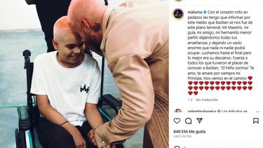 A través de Instagram, el cantante colombiano Maluma anunció la muerte del joven de 14 años de edad.