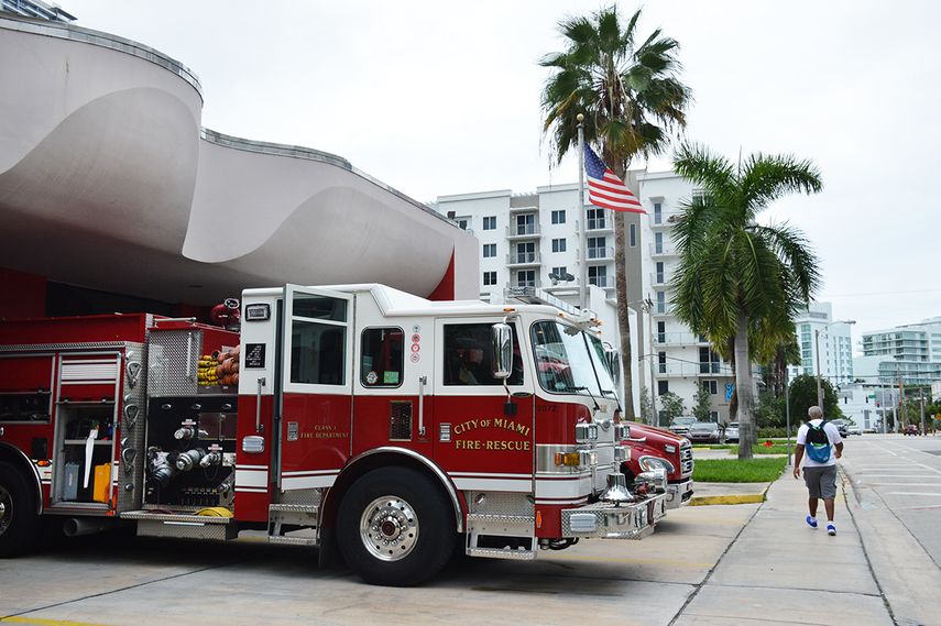 Vista parcial de una de las estaciones de bombero en Miami.