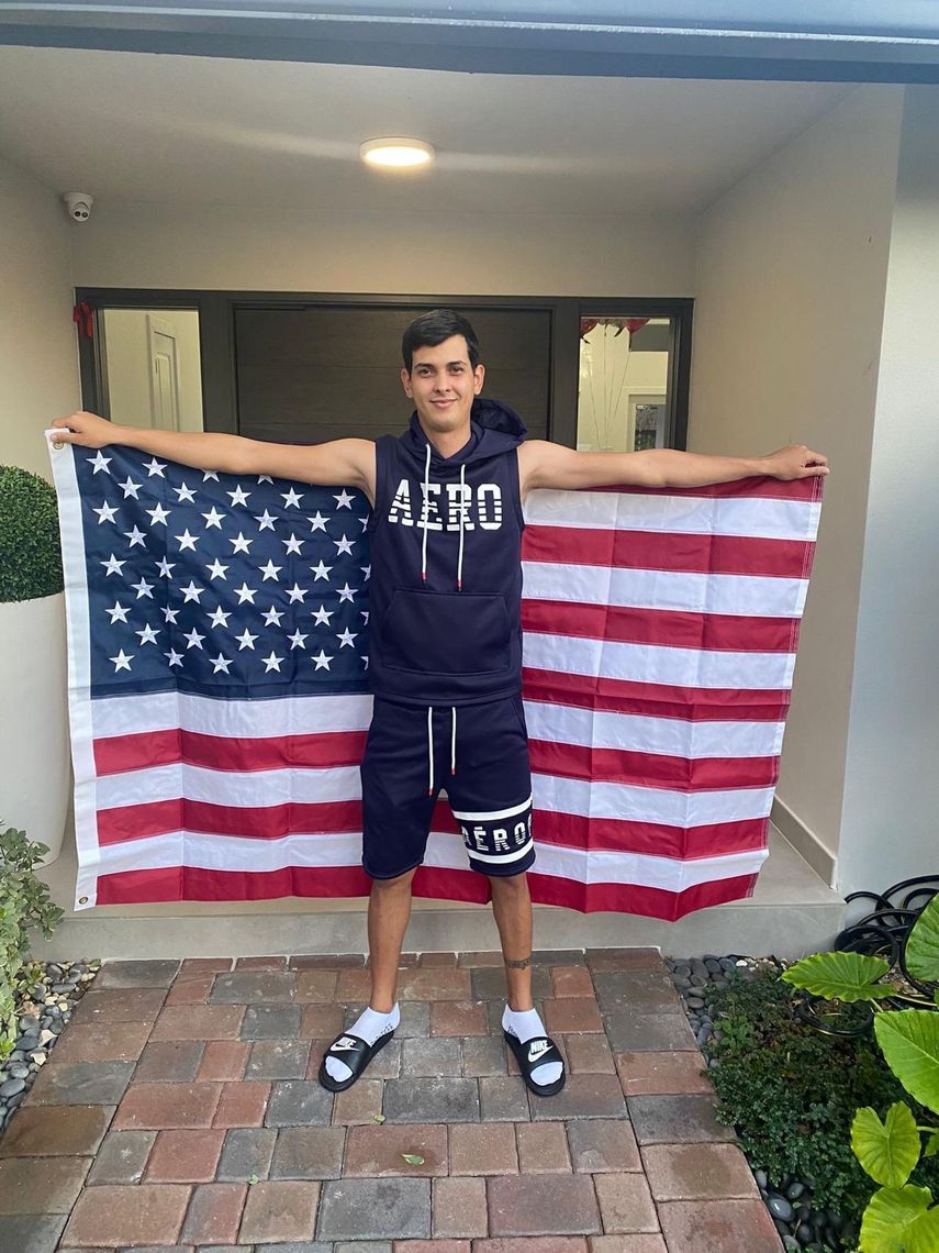 Dariel a su llegada a tierra de libertad.