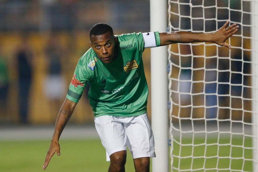 El brasileño Robinho condenado a nueve años de prisión en Milán