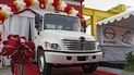 El primer camión Hino ensamblado en América del Norte es presentado el 19 de octubre de 2004, en una planta de Toyota en Long Beach, California. 