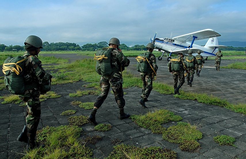 Fotografía de archivo de miembros del Ejército de Nicaragua durante un entrenamiento militar.